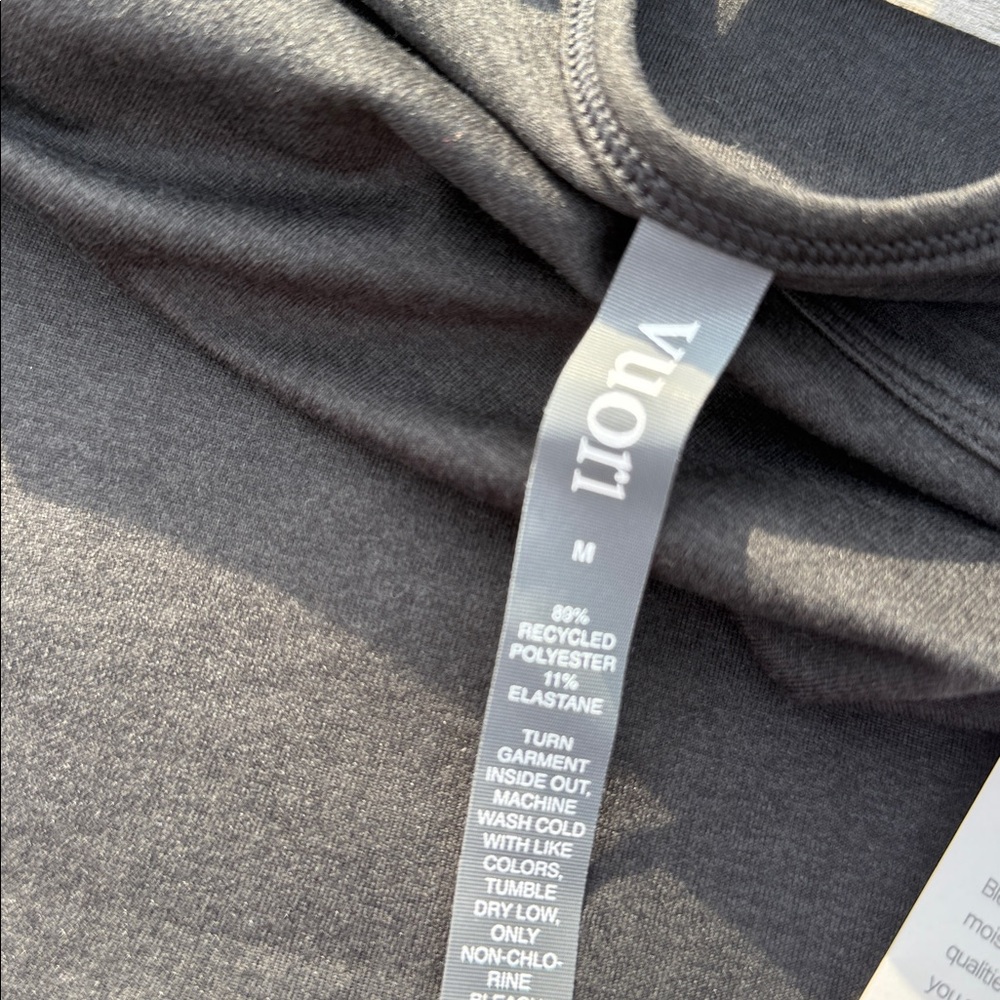 VUORI Halo‎ Essential Tank BLACK size medium nwt - Picture 5 of 5